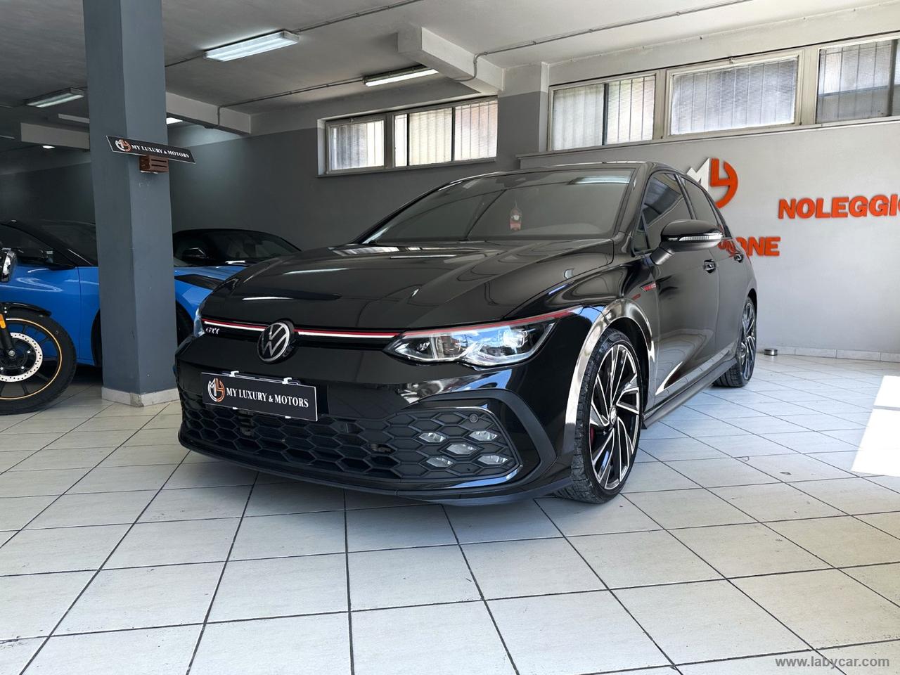VOLKSWAGEN Golf GTI 8 PERFORMANCE 2.0 TSI DSG
