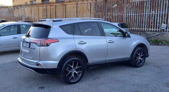 TOYOTA RAV 4 RAV4 2.0 D-4D 2WD Style