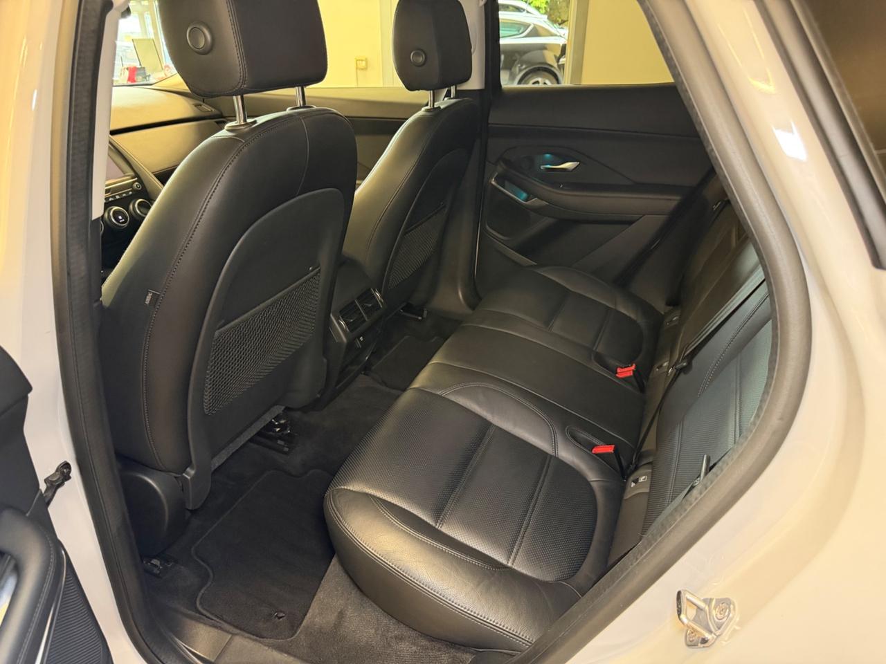 Jaguar E-Pace 2.0D 180 CV AWD aut. R-Dynamic SE