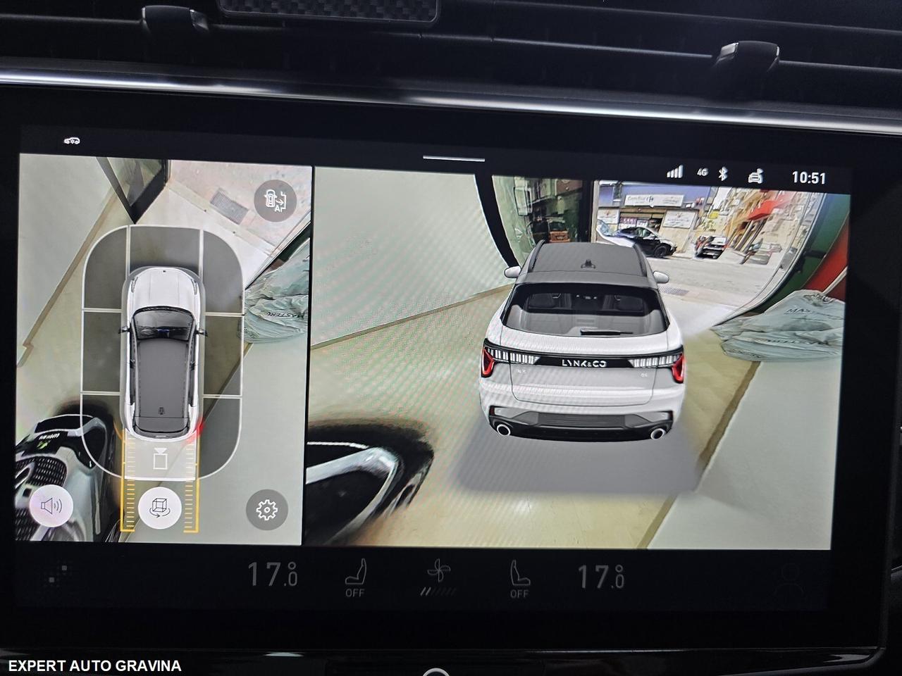 LYNK & CO 01 PLUG-IN **TOTAL BLACK**