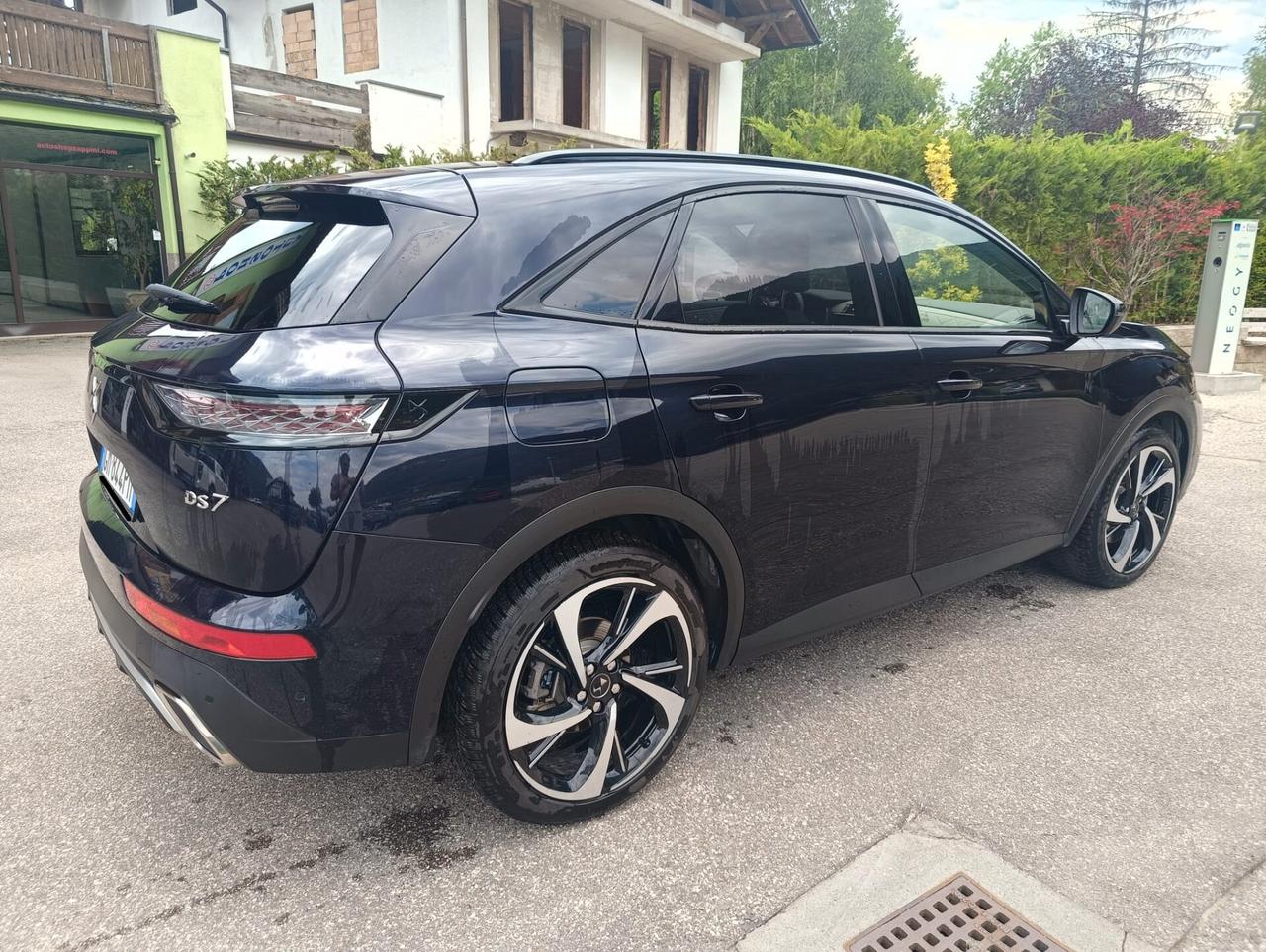 DS7 Crossback 1.6 e-tense Plug-In Hybrid 4x4 Ligne Noire