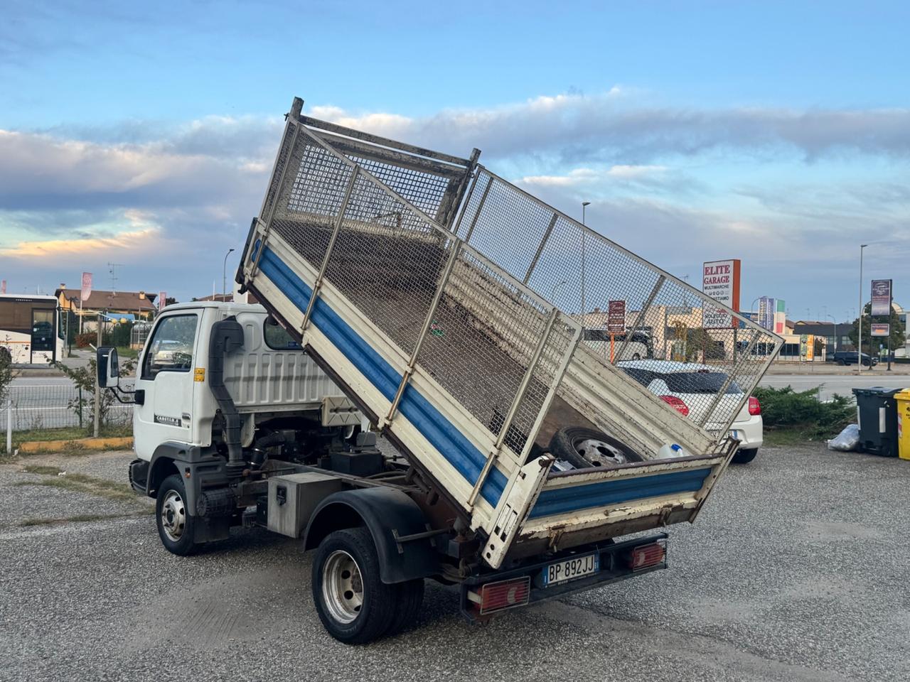 Nissan Cabstar 120.35 3.0 Tdi RIBALTABILE 3 LATI