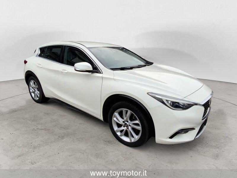Infiniti Q30 1.5 diesel Premium