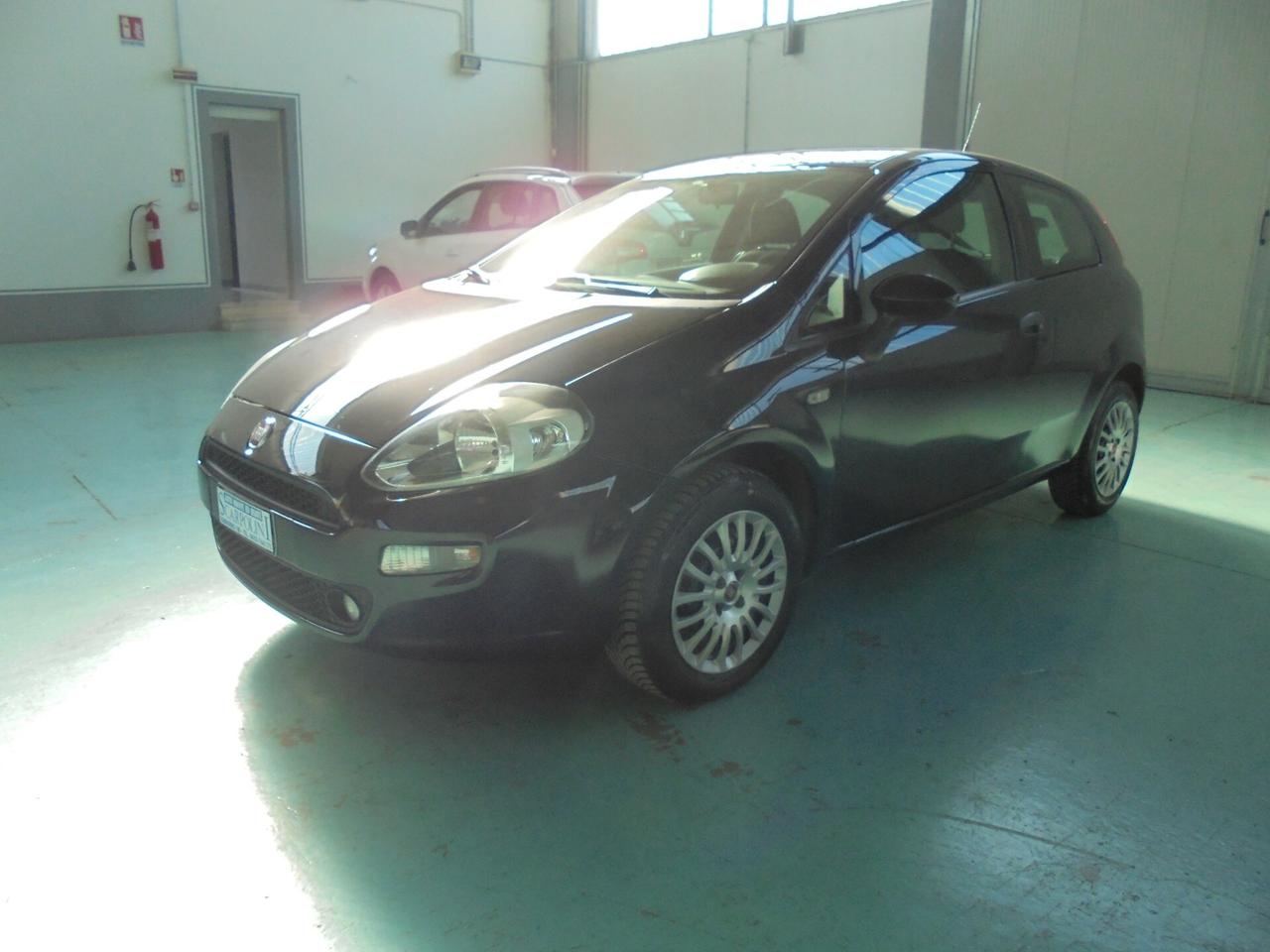 Fiat Punto 1.3 MJT II 75 CV 3 porte Street