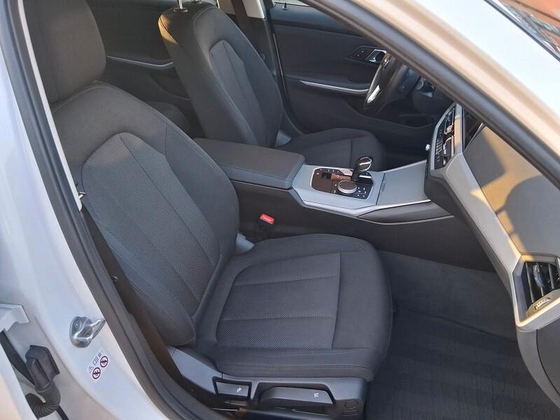 Bmw 318 318d 48V Touring Business Advantage