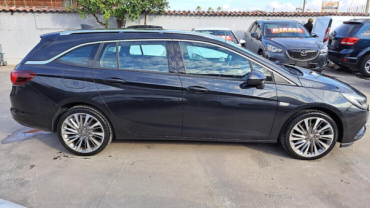 Opel Astra 1.6 CDTi 136CV Sports Tourer Automatica Innovation.