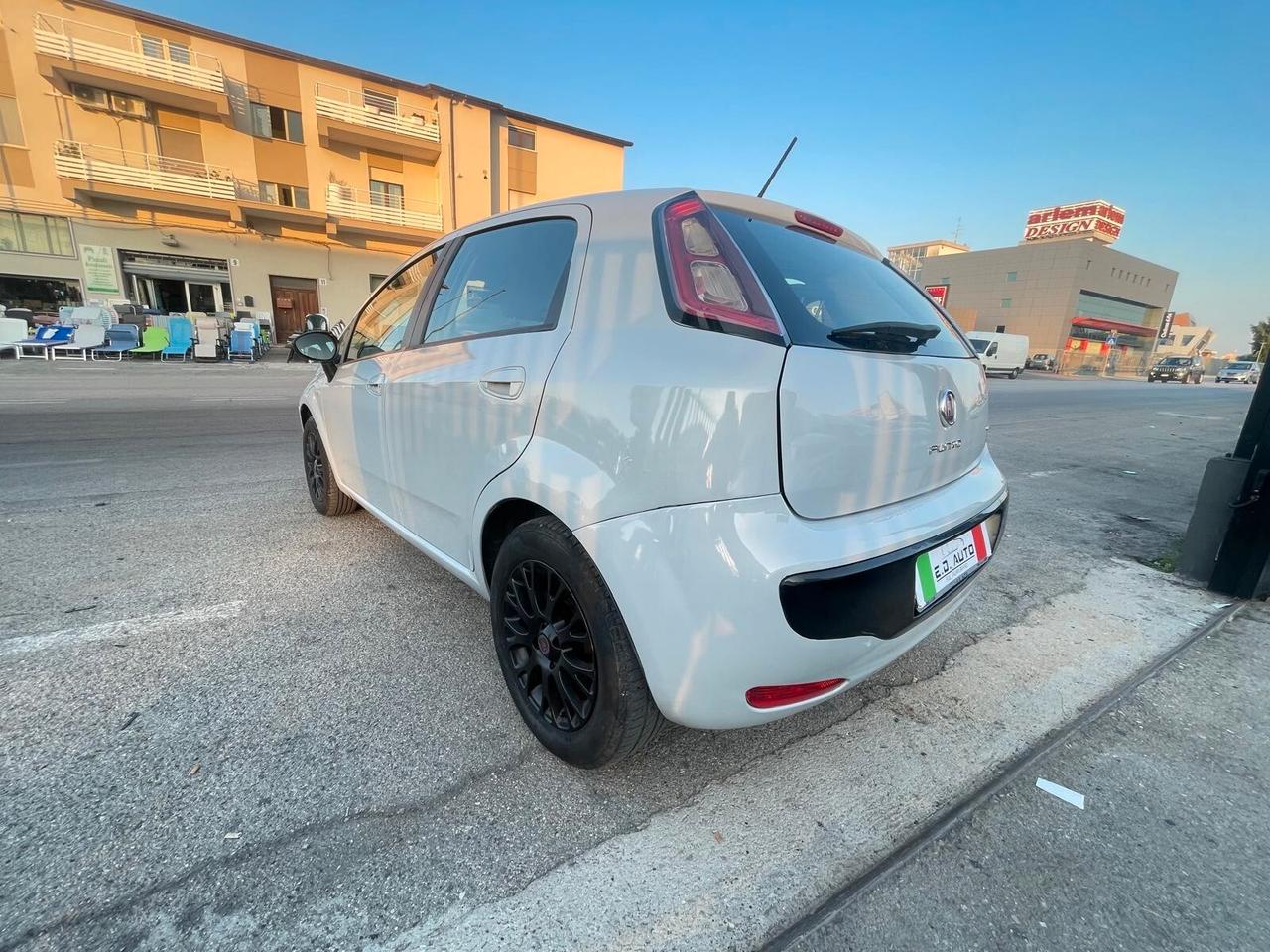 Fiat Punto Evo 1.3 Mjt 90 CV 5 porte Dualogic Dynamic