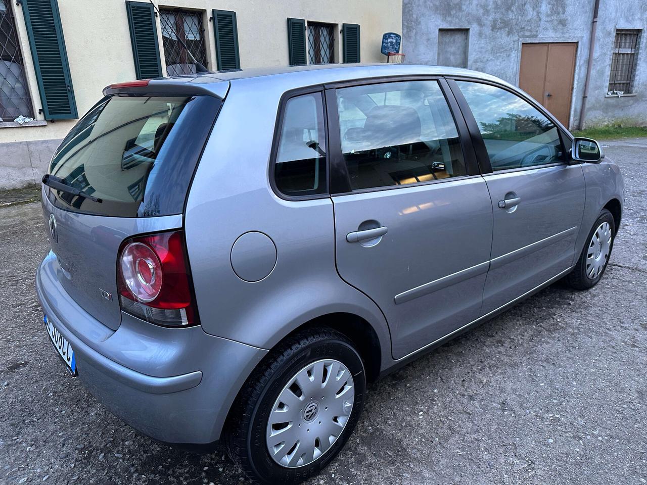 Volkswagen Polo 1.4/80CV TDI 5p. Sportline