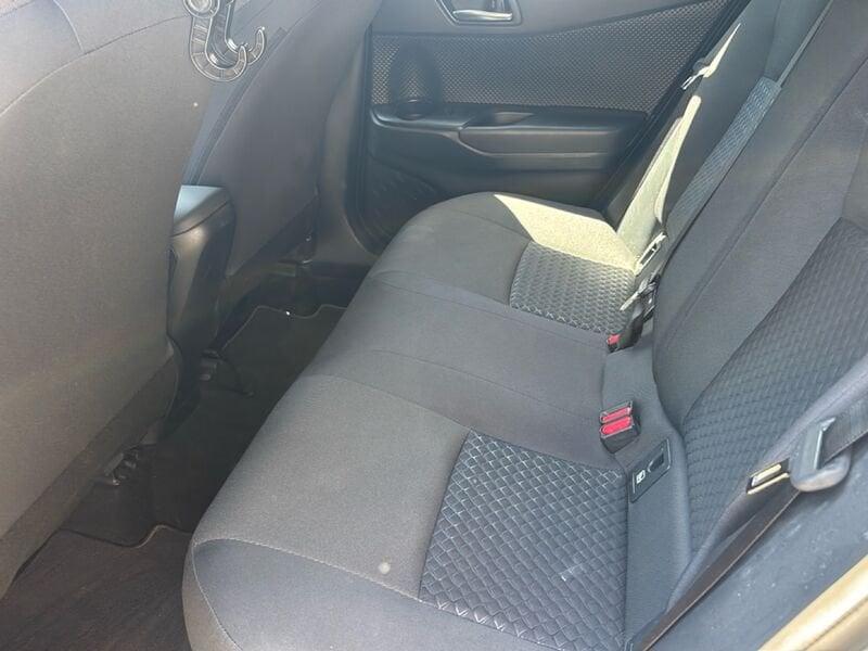 Toyota C-HR 1.8H (122CV) E-CVT Active