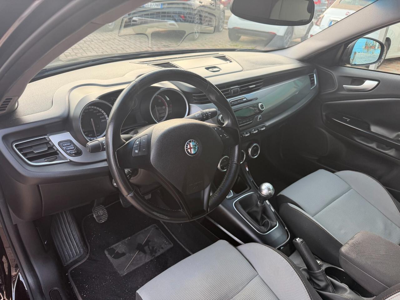 Alfa Romeo Giulietta 1.6 JTDm-2 105 CV Distinctive