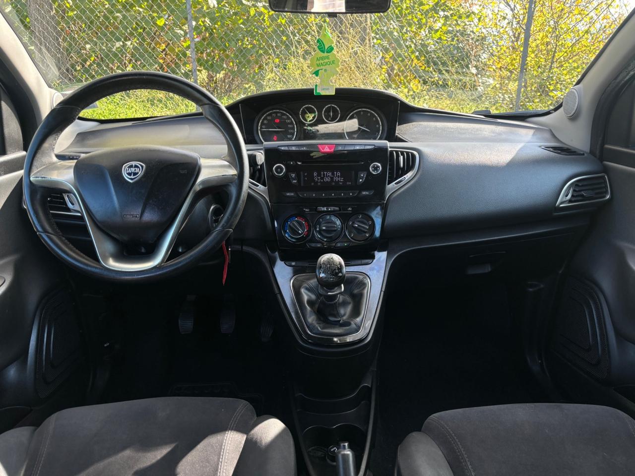 Lancia Ypsilon 1.2 69 CV Unyca NEOPATENTATI