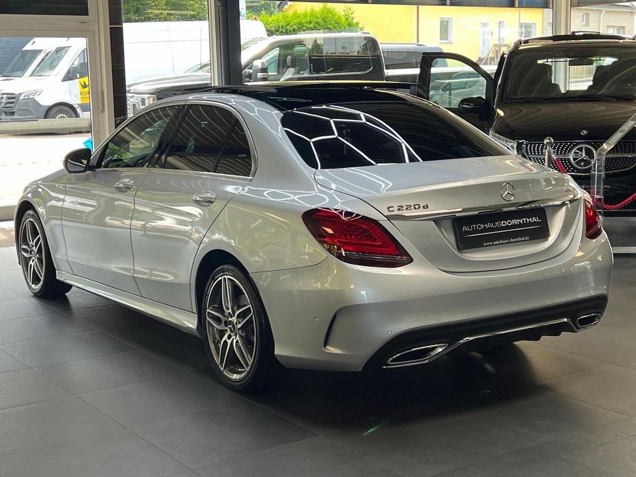 MERCEDES-BENZ C220d PREMIUM AMG-PANO-WIDESCREEN