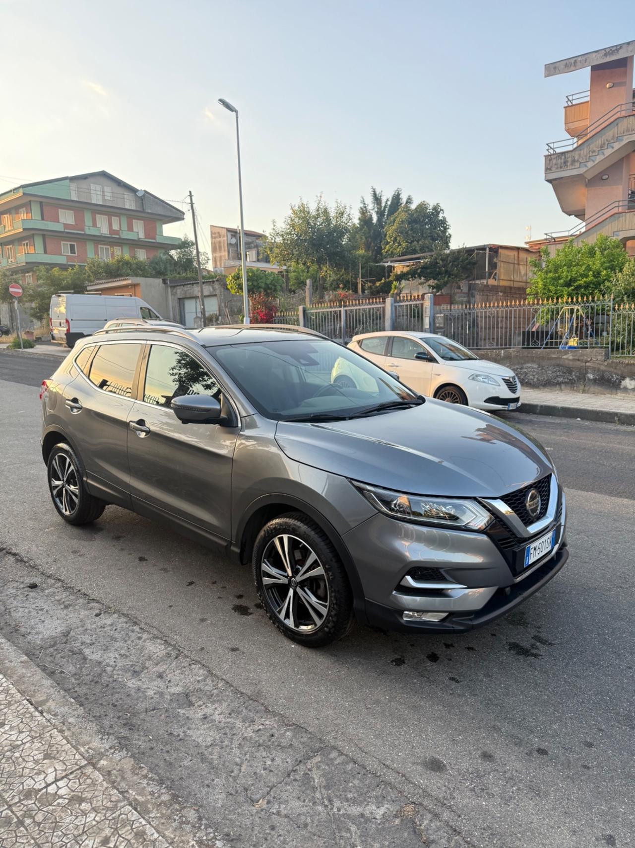 Nissan Qashqai 1.5 dCi Tekna tetto panoramico