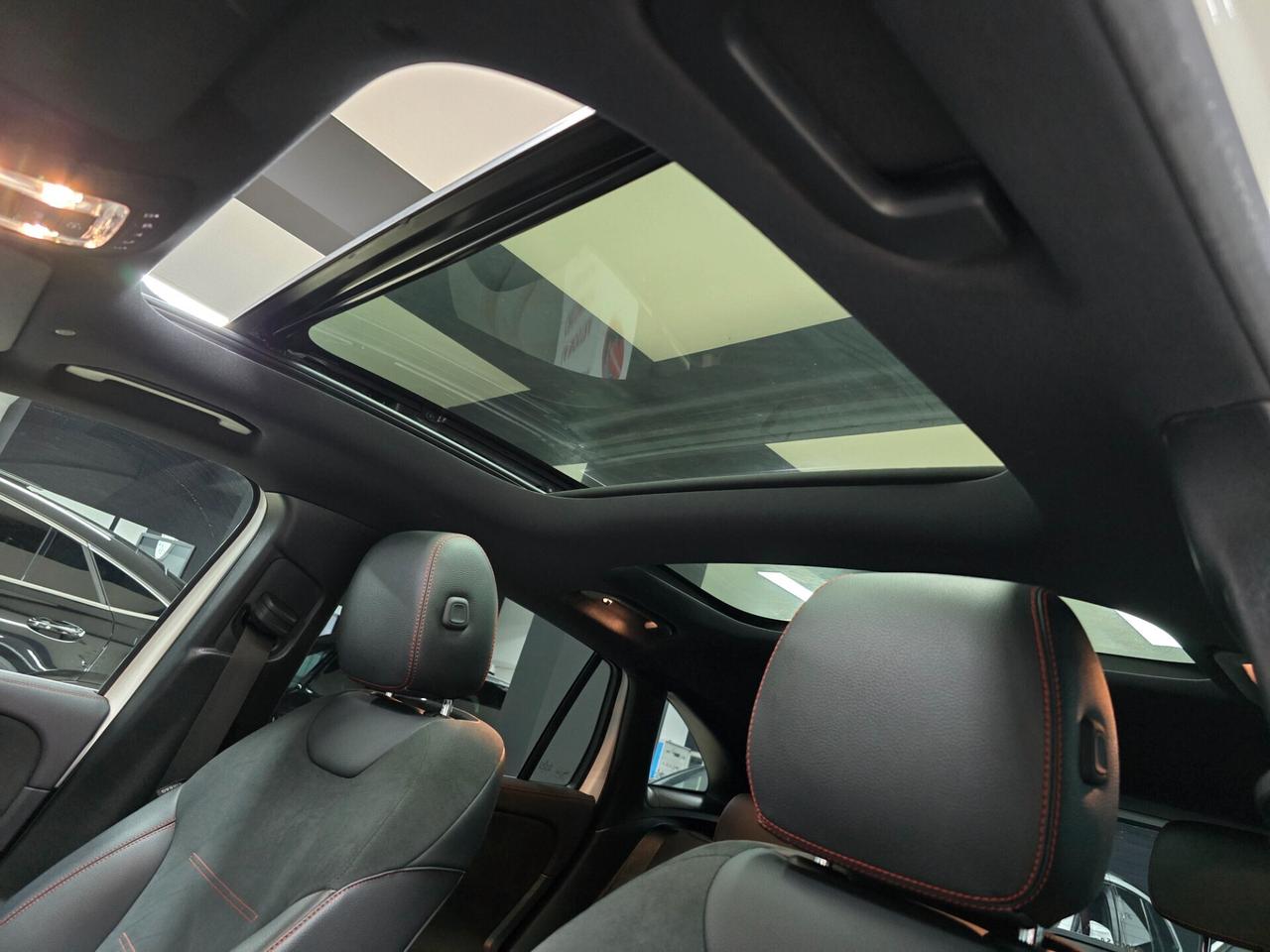 Mercedes-benz GLA 200 d Automatic 4Matic Premium (Tetto panorama)