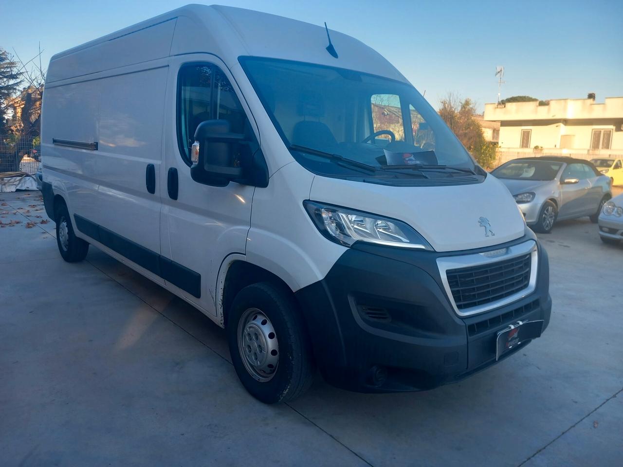 Peugeot Boxer 330 2.2 BlueHDi 140 S&S PC-TN Furgone