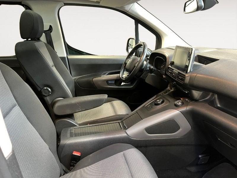 Toyota Proace City Verso 1.2 130 CV S&S Short A/T Luxury