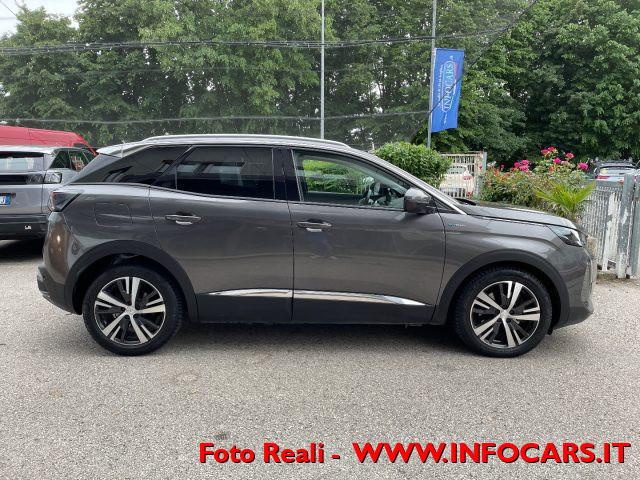 PEUGEOT 3008 Hybrid PHEV 225 e-EAT8 Allure Pack PROMO !!