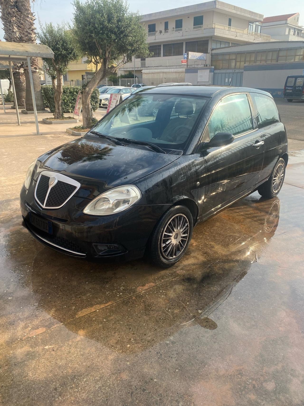 Lancia Ypsilon 1.2 Passion