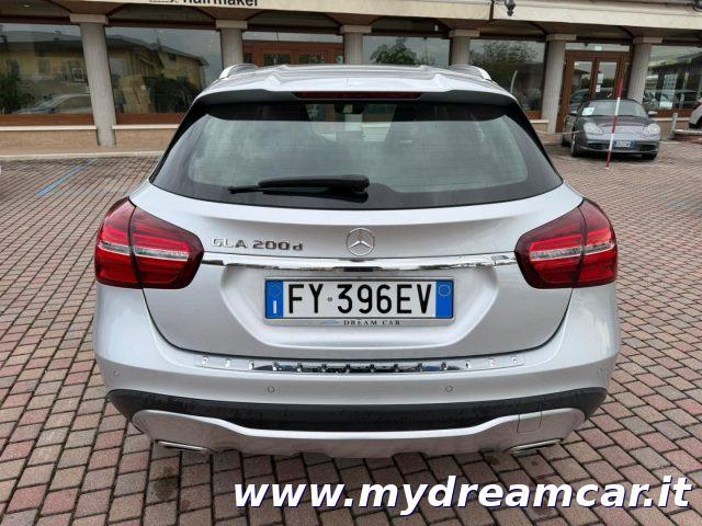 MERCEDES-BENZ GLA 200 d Automatic Sport