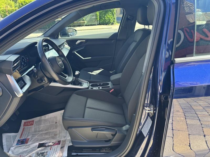 Audi A3 Sportback 30 2.0 tdi Business LED-NAVI-18"