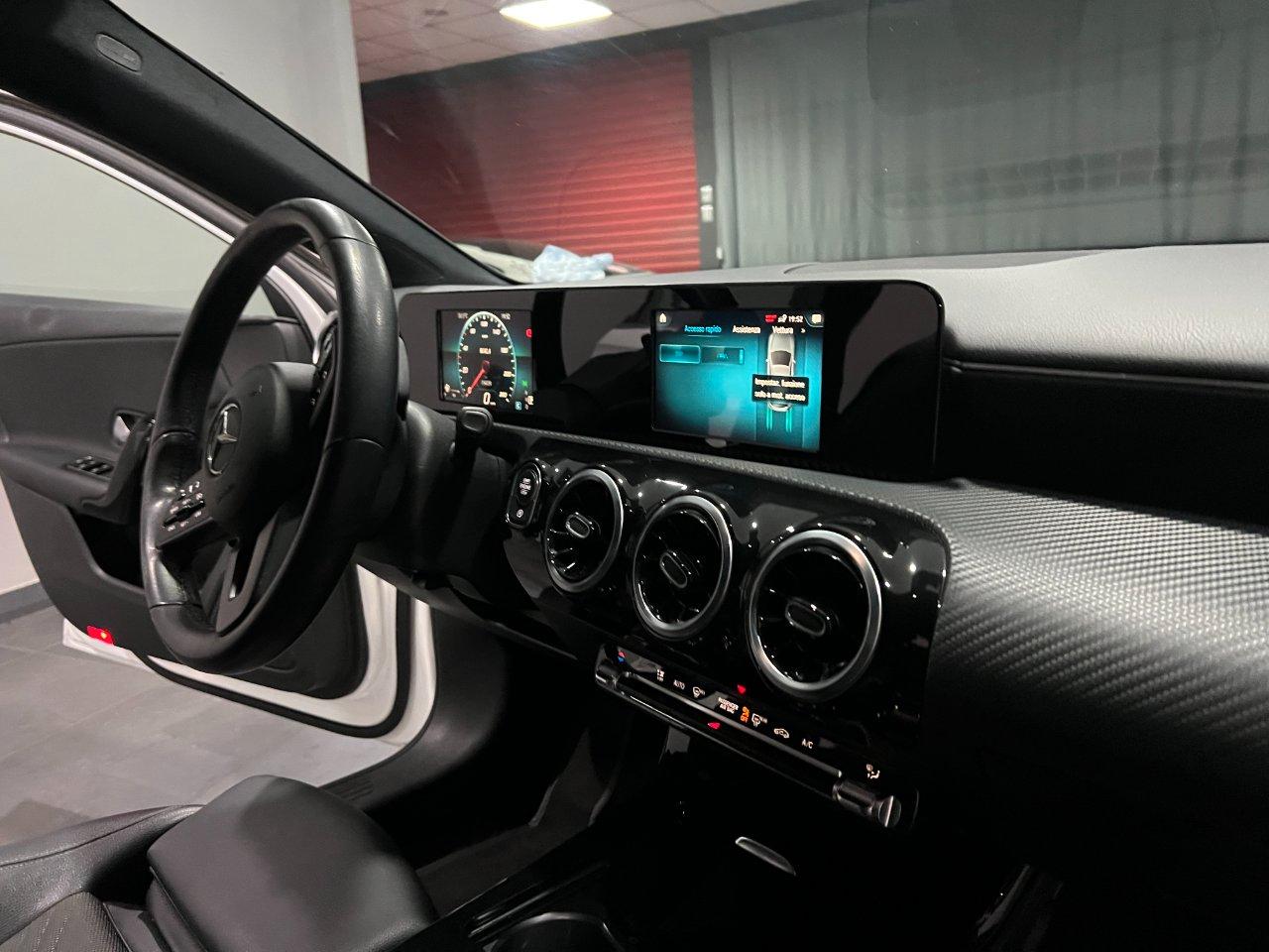 Mercedes A 180 w 177 d auto SPORT Navi / Retrocamera