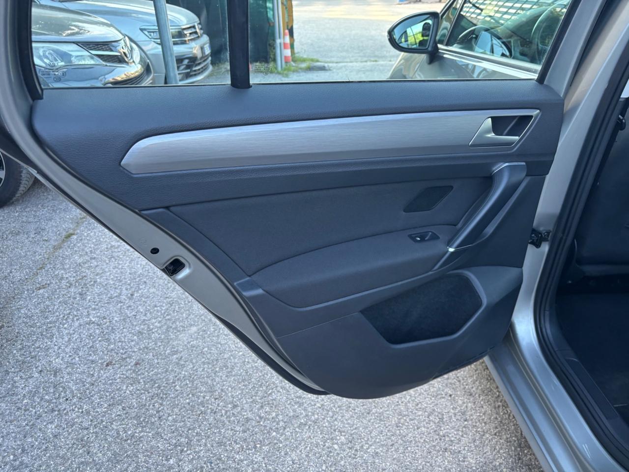 Volkswagen Golf Sportsvan 1.2 TSI Comfortline OK NEOPATENTATI