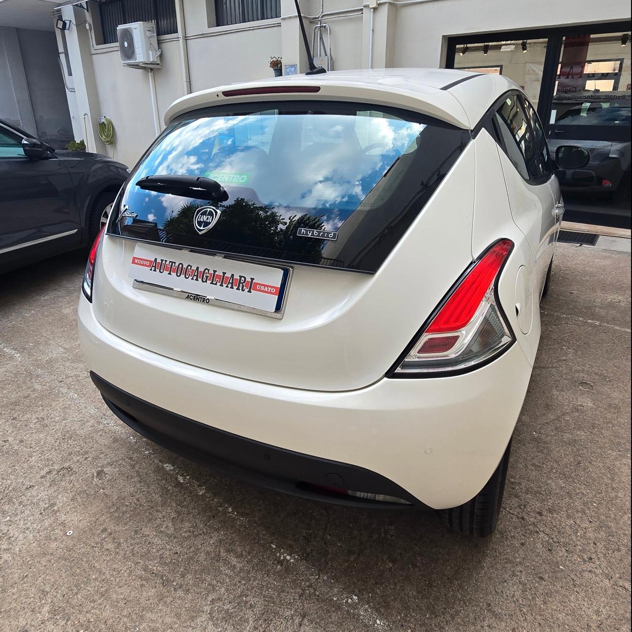 45.700 km - Lancia Ypsilon 1.0 FireFly 5 porte S&S Hybrid Ecochic Silver