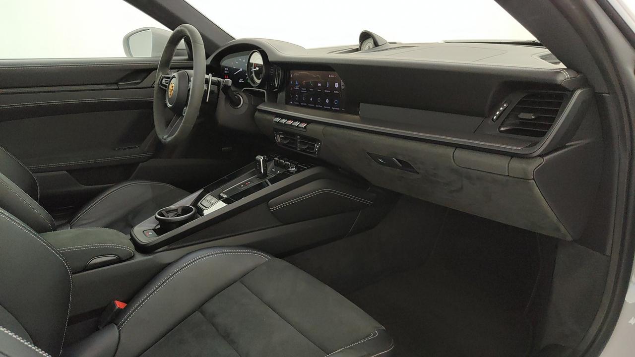 PORSCHE 911 VIII Carrera 992 Coupe - 911 Coupe 3.0 Carrera 4 GTS aut