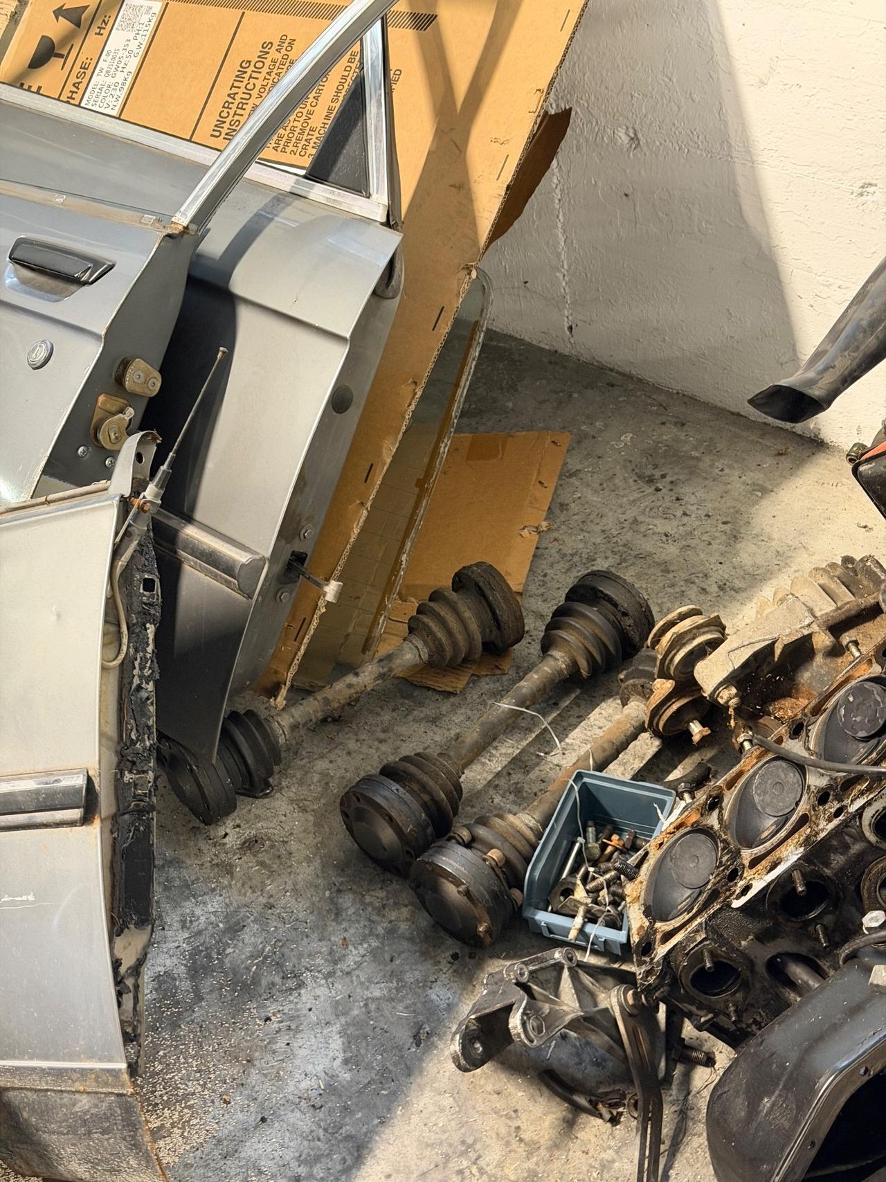 Bmw 318i 1981 ASI anche motore 323i