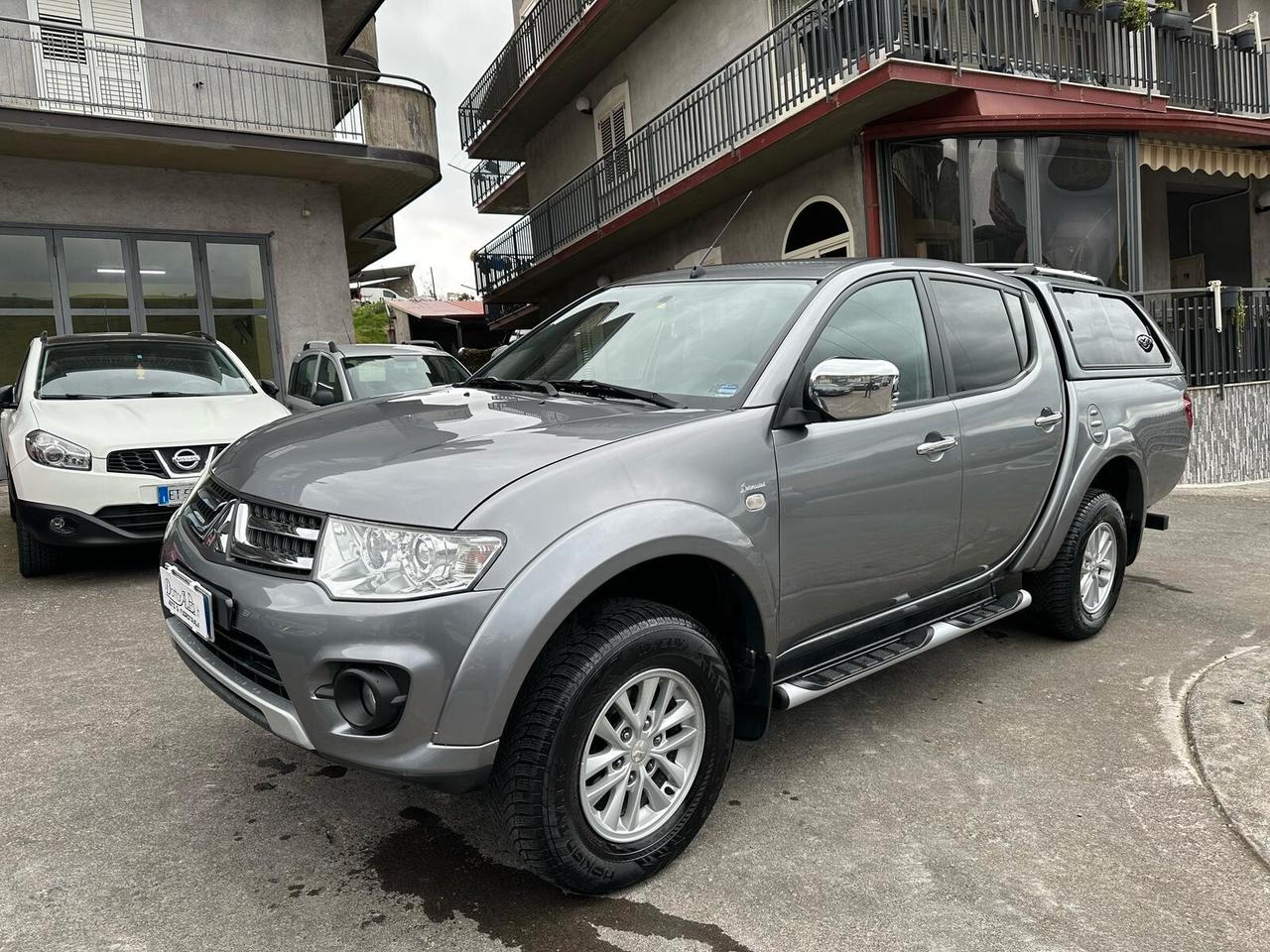 Mitsubishi L200 2.5 DI-D Double Cab Intense