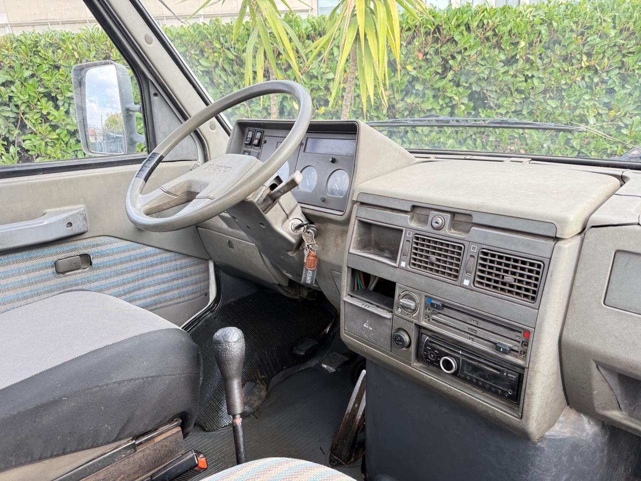 Iveco Daily 35-8 2.5 D RIBALTABILE TRILATERALE