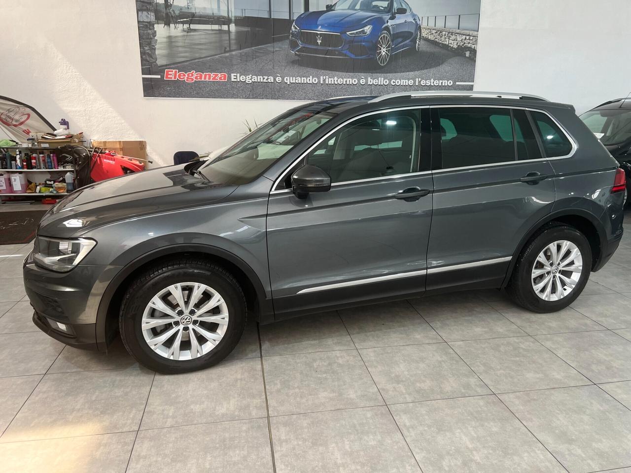 Volkswagen Tiguan 1.6 116 CV - Business BlueMotion Technology - 2019