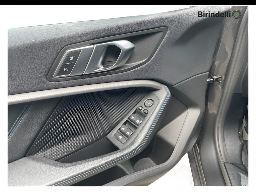 BMW Serie 1 (F40) - 118d 5p. Msport