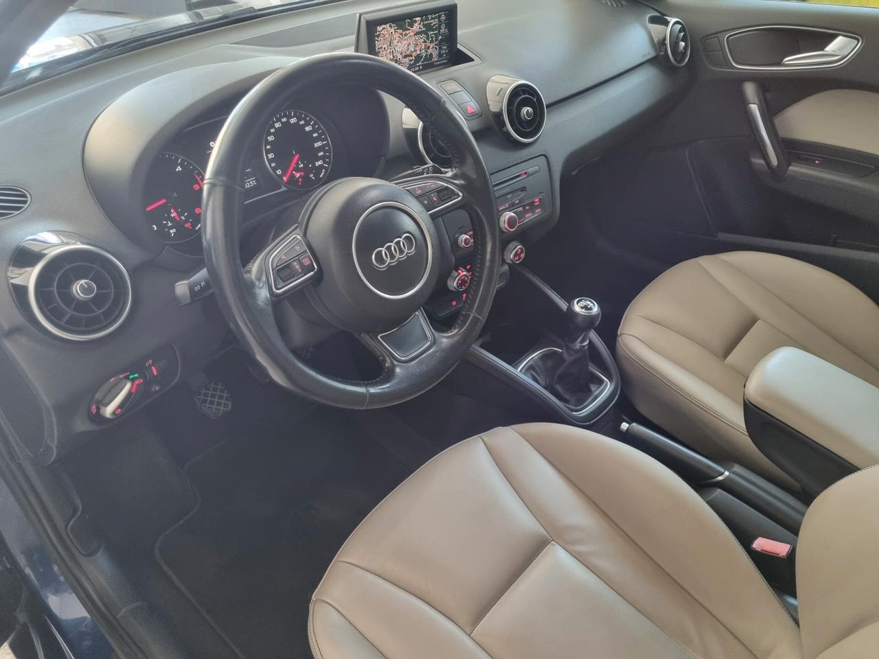 Audi A1 SPB 1.6 TDI 105 CV Ambition, PELLE, BI-XENON, NAVI