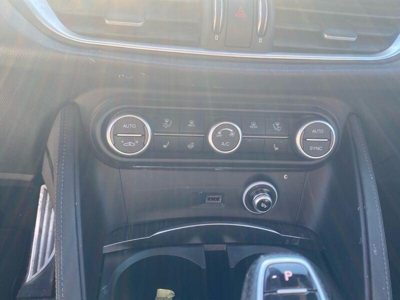 Alfa Romeo Stelvio 2.2 TD 160 CV Ti AT8 RWD