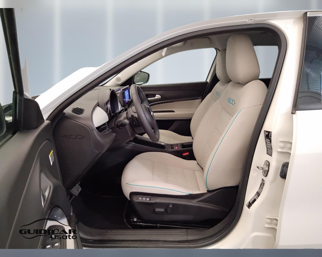 FIAT 600 IV 2023 - 600 1.2 hybrid La Prima 110cv auto