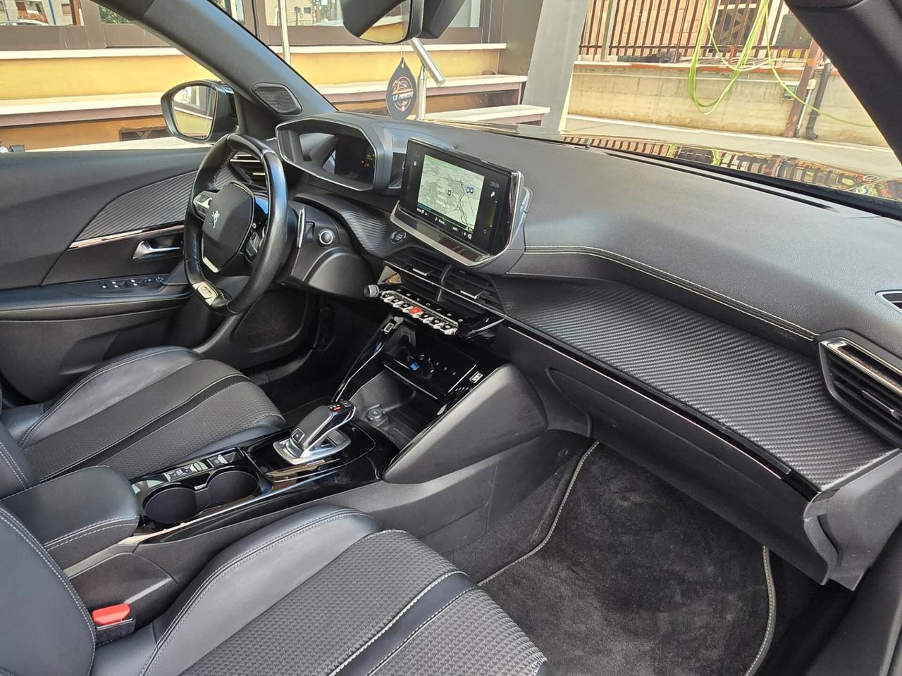 Peugeot 2008 BlueHDi 130 S&S EAT8 GT