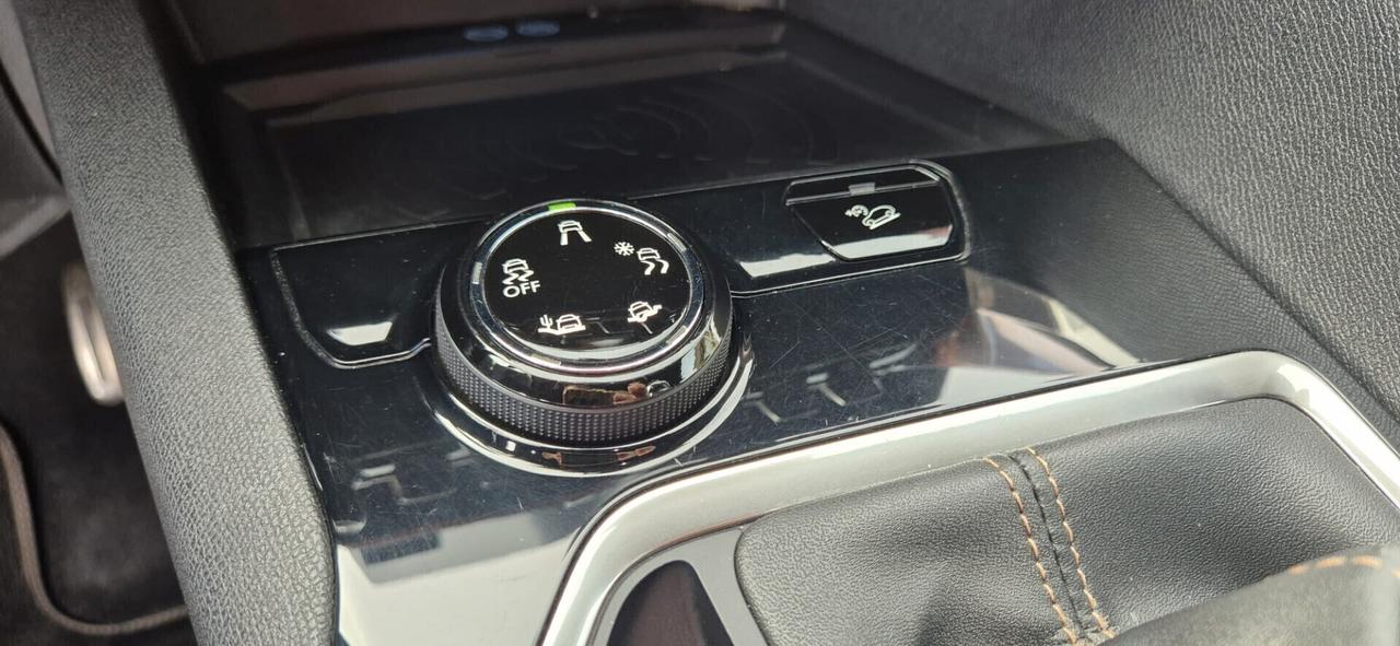 Peugeot 3008 1.6BlueHDi 120 GTLine-Garanzia 2 Anni