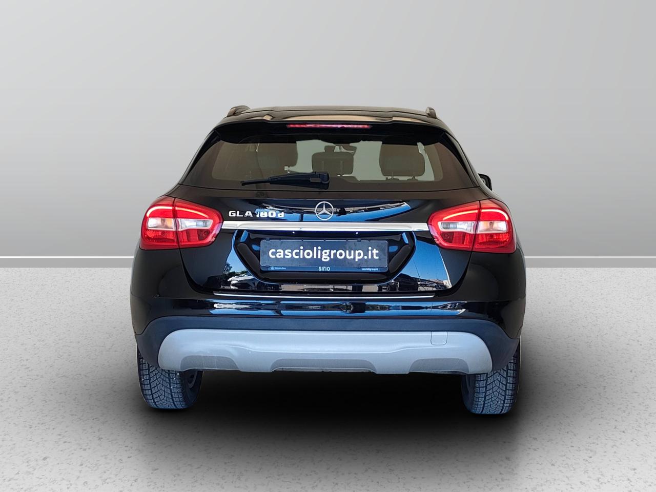 Mercedes-Benz GLA-X156 2017 - GLA 180 d Business