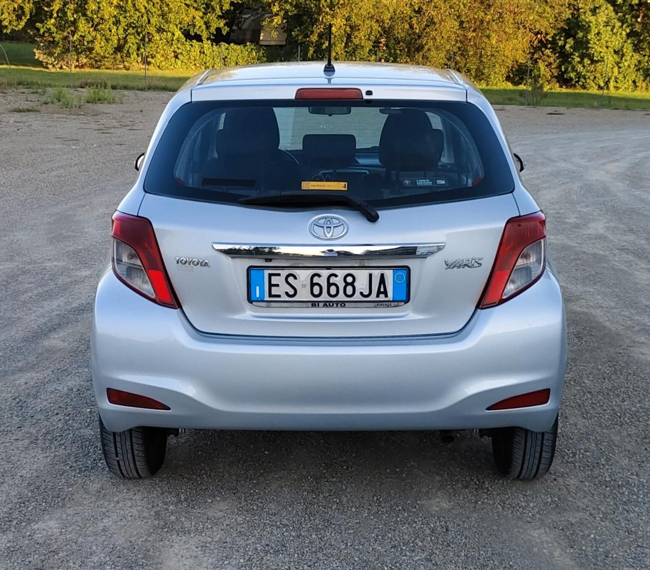 Toyota Yaris 1.4 D-4D 5 porte Lounge