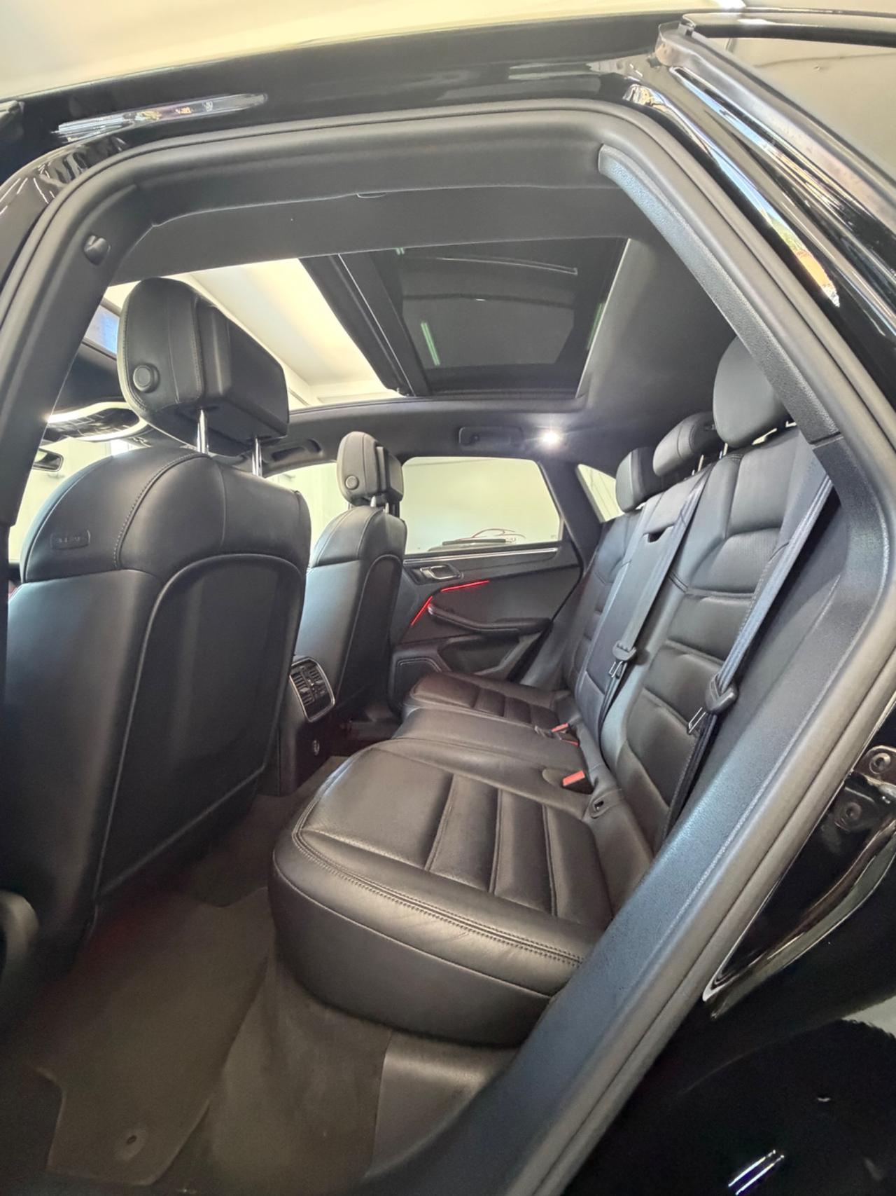 Porsche Macan 2.0 245 TETTO FULL finanziabile