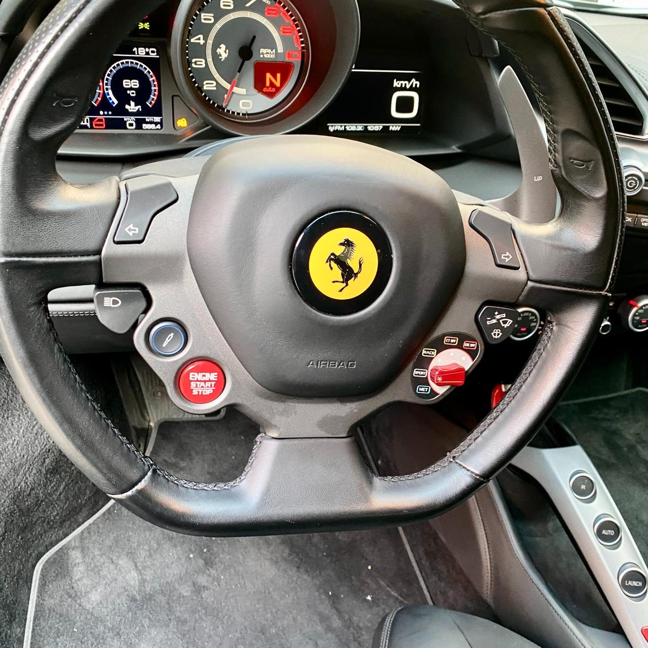 Ferrari 488 Coupe 3.9 GTB dct