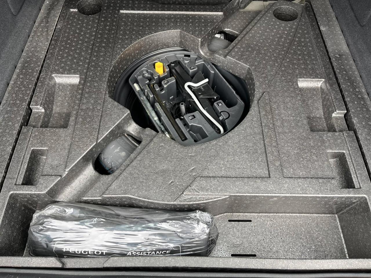 Peugeot 308 BlueHDi 130 S&S SW Business