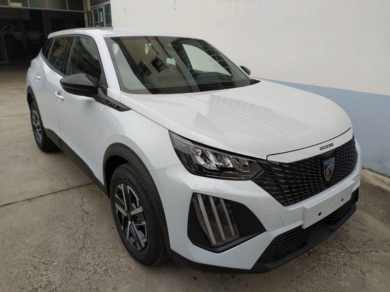 Peugeot 2008 100 Style NAVIGAT Zero Interessi