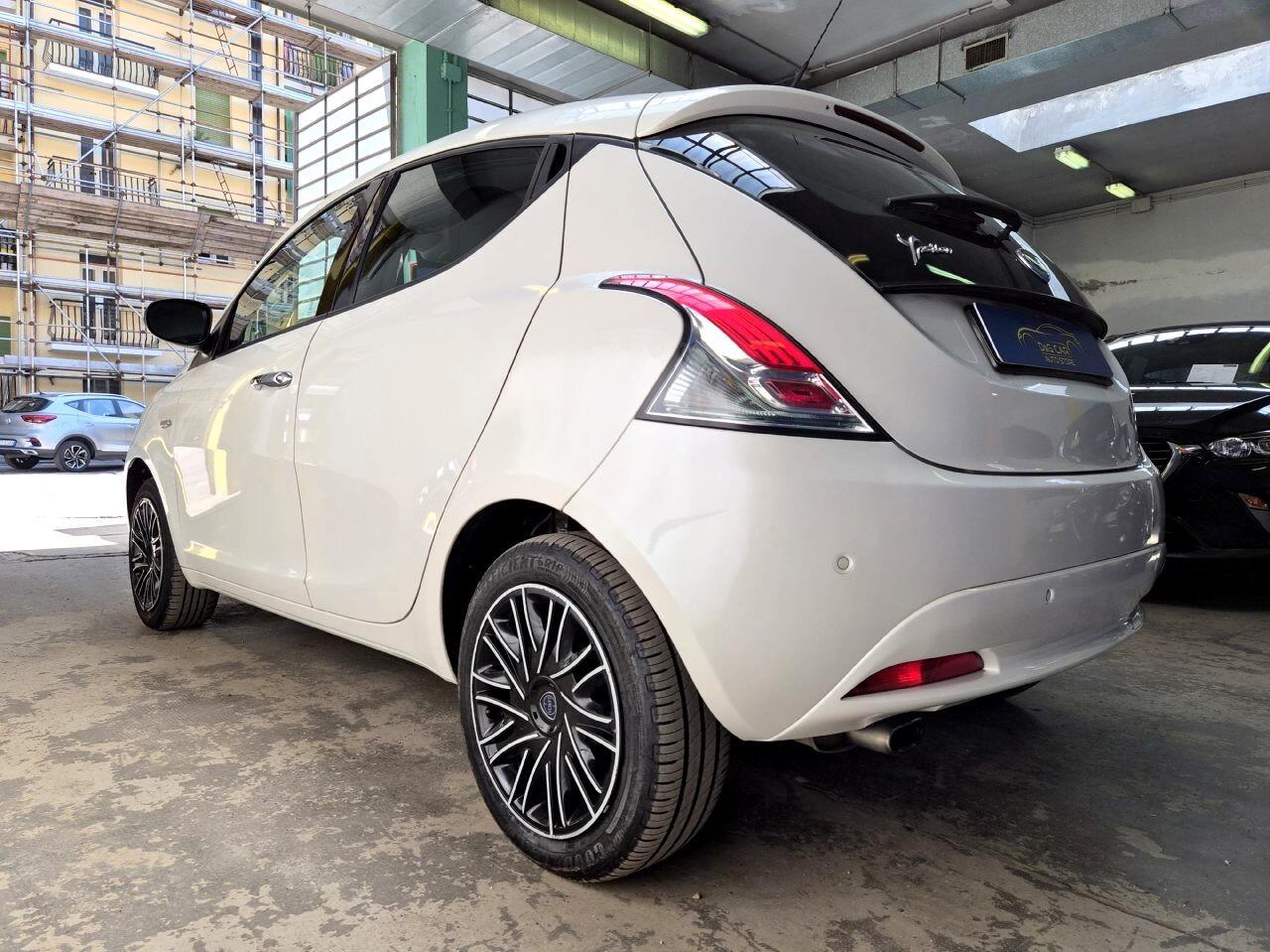 Lancia Ypsilon 1.2 GPL Gold