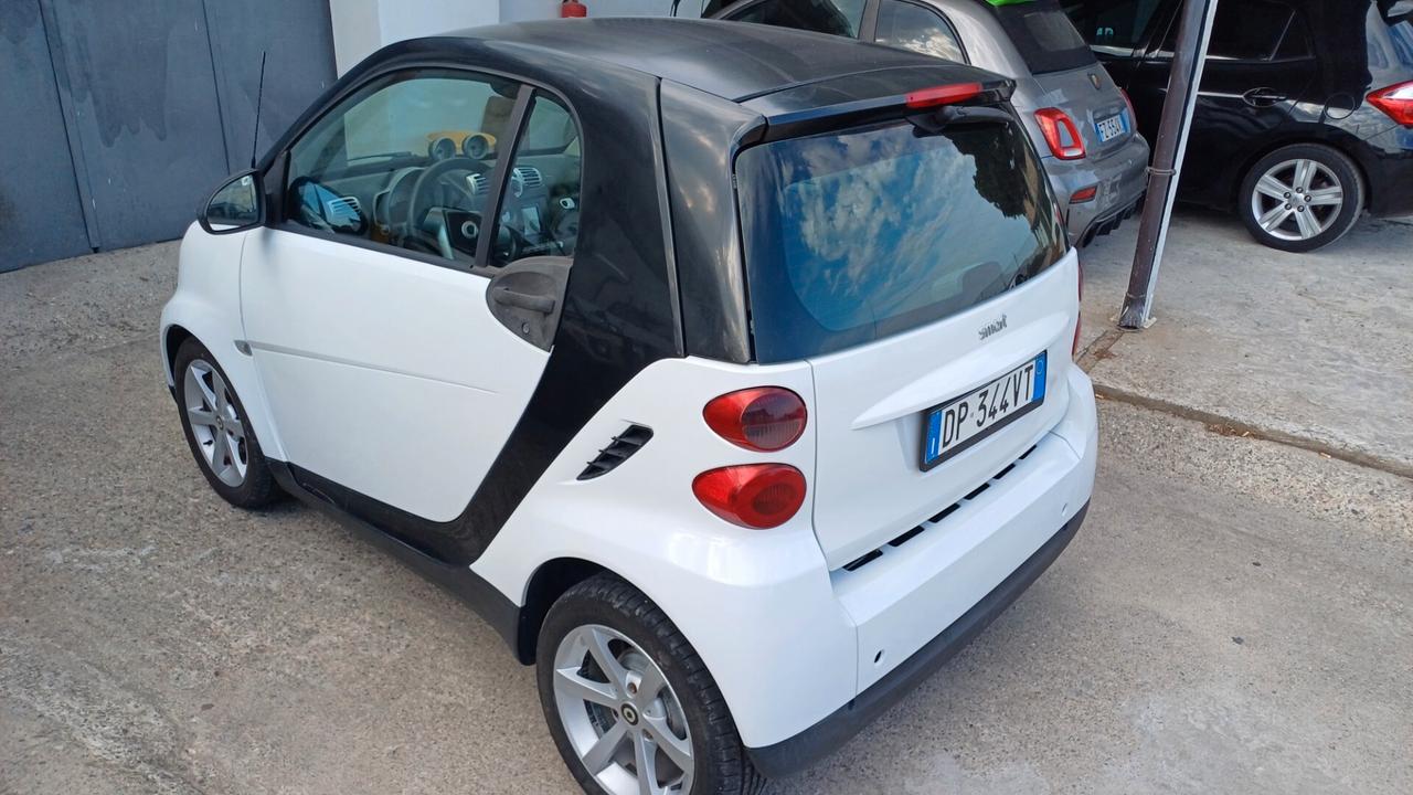 Smart ForTwo 1000 52 kW coupé passion