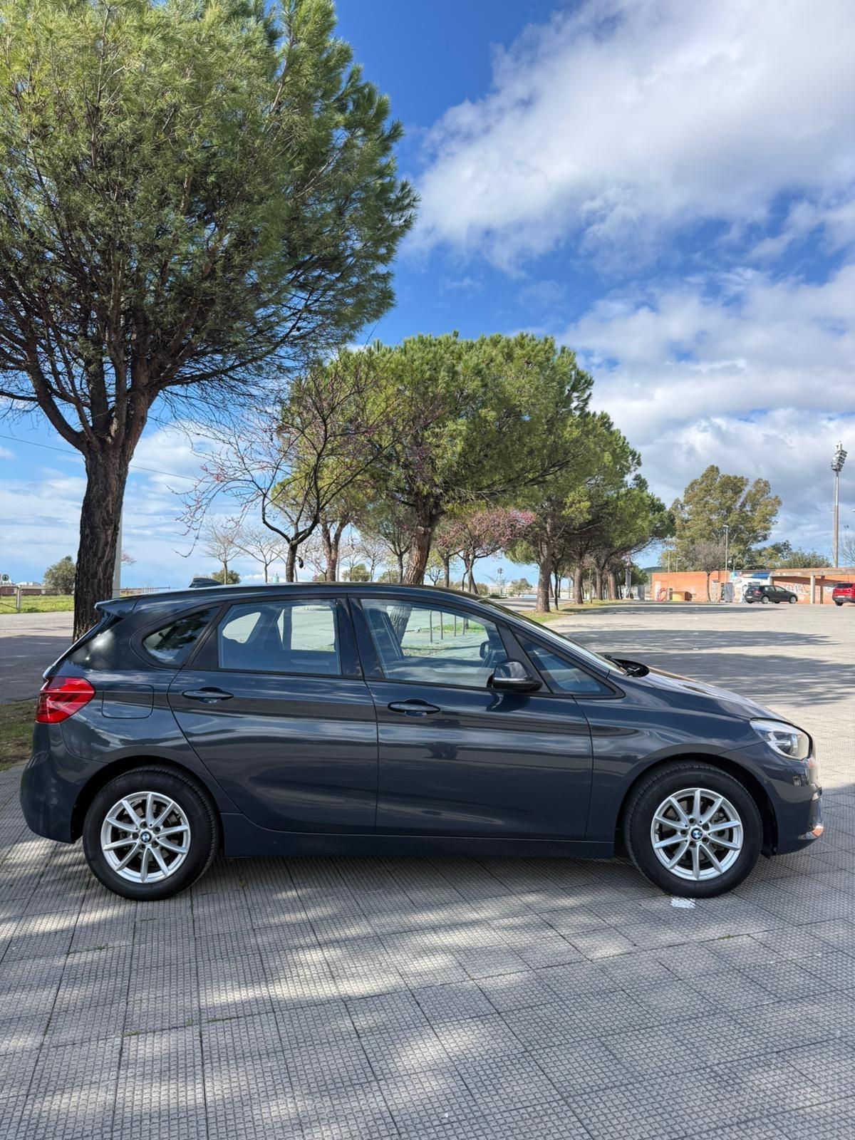 Bmw 2er Active Tourer 218d Advantage