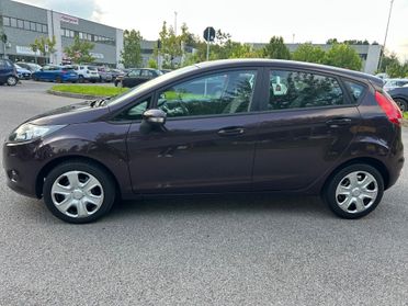 Ford Fiesta 1.2 82 CV 5 porte Titanium * Neo patentati *
