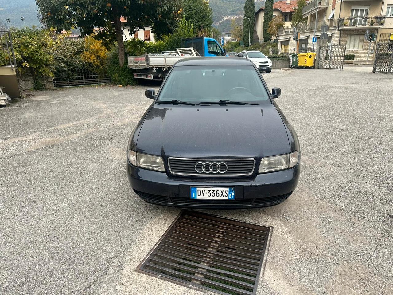 Audi A4 1.8 cat