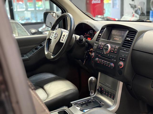NISSAN Navara 3.0 dCi 4 porte Double Cab LE V6